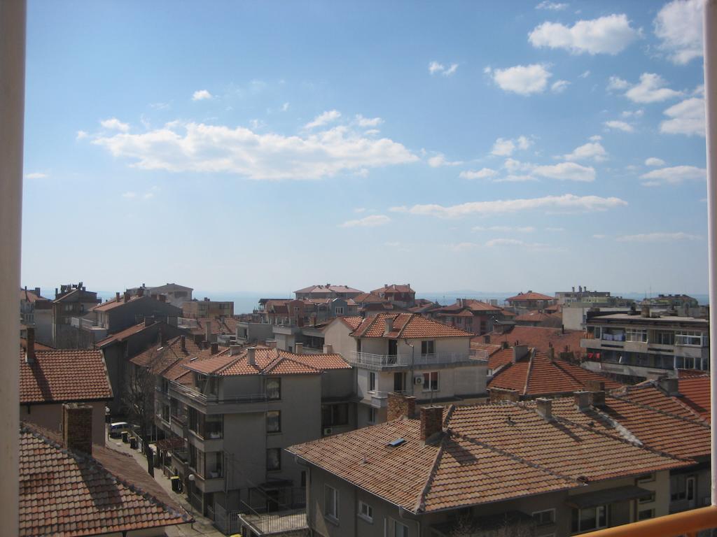 Tashevi Apartments Pomorie Buitenkant foto