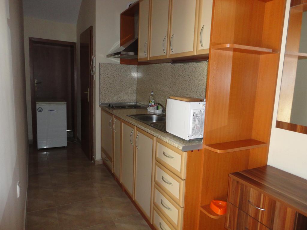 Tashevi Apartments Pomorie Buitenkant foto