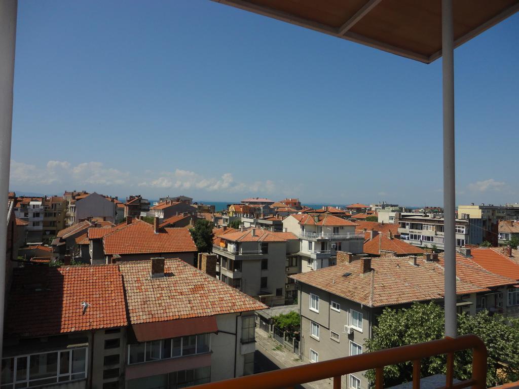 Tashevi Apartments Pomorie Buitenkant foto