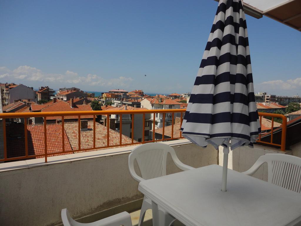 Tashevi Apartments Pomorie Buitenkant foto
